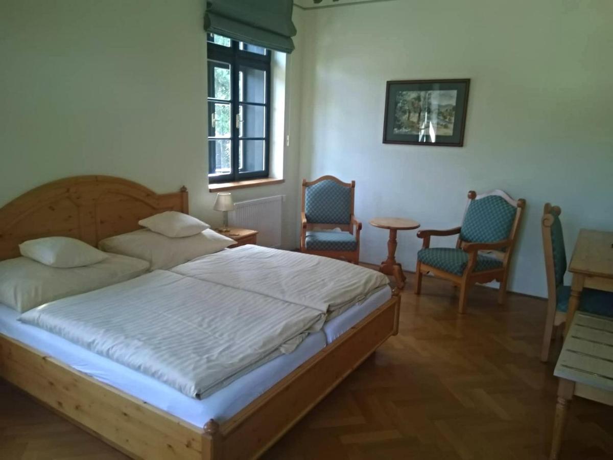 Hotel Svaty Tomas Пршедни Вытонь Экстерьер фото
